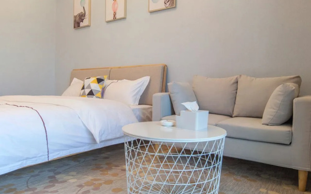 Nice Meeting You Aparthotel