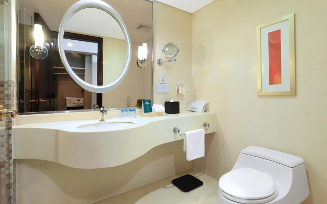 Holiday Inn Shanghai Pudong Nanpu by IHG
