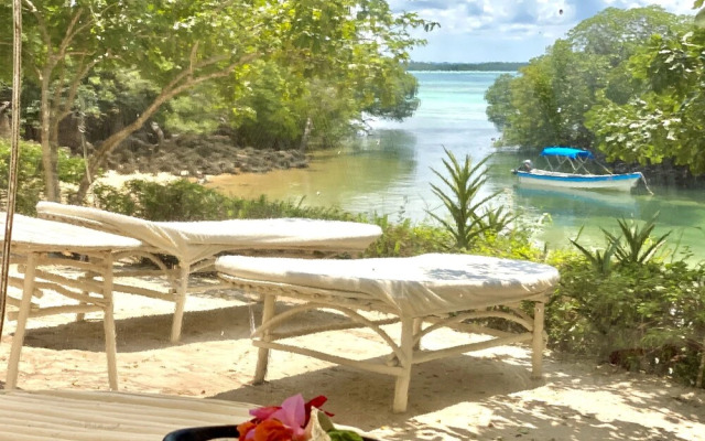 Rock and Sea Resort