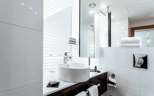 Benjamin Herzliya Business Hotel