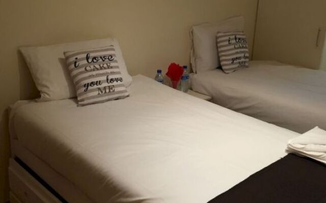 LVE- Knightsbridge Apartments