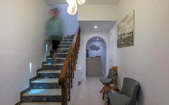 Bluetopia Suites