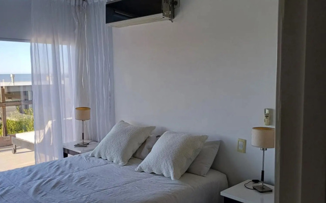 Linda Bay 223, Mar de las Pampas