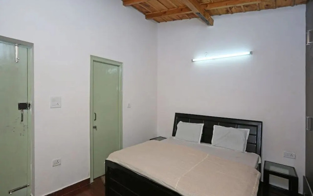 OYO Home 12326 Penthouse 2BHK