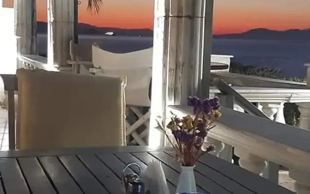 Mistral Apartments Aegina