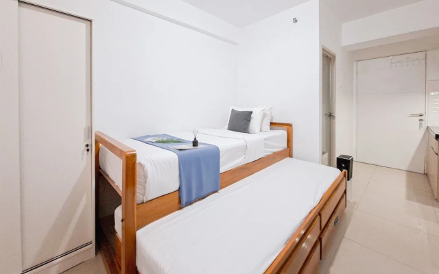 Minimalist Studio At Urbantown Serpong Apartment – Guest Rooms – South Tangerang
