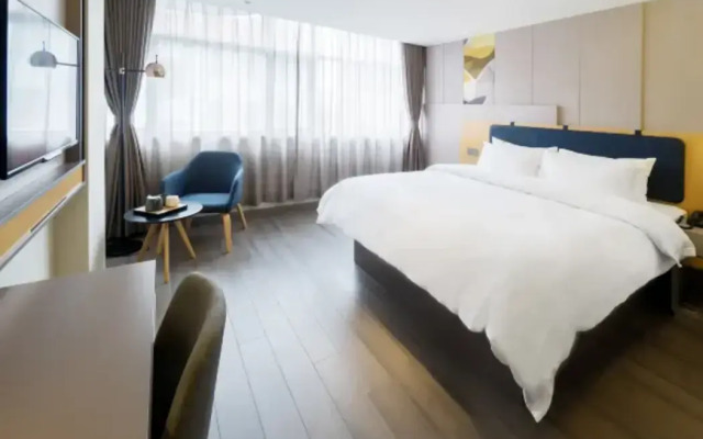 Homeinn Selected Hotel (Shanghai Hongqiao Gubei Yaohong Road Subway Station)