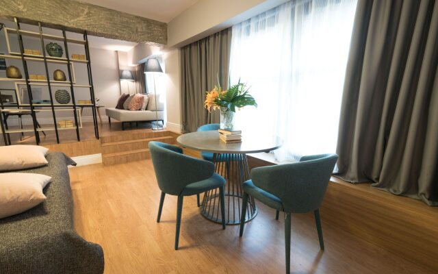 47 Luxury Suites