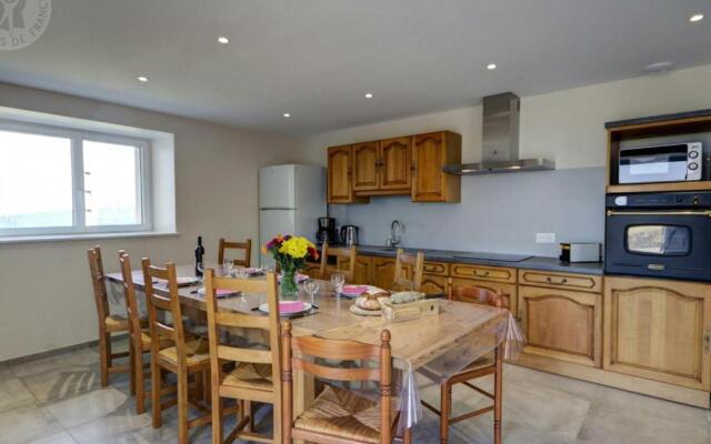 Gîte Panissières, 3 pièces, 8 personnes - FR-1-496-215