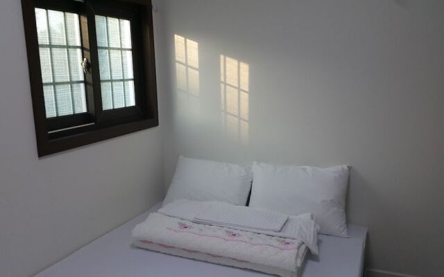 Blanc Guesthouse