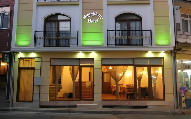 Magnificent Hotel