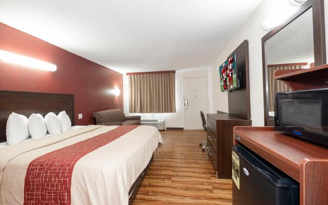 Red Roof Inn Starkville - University