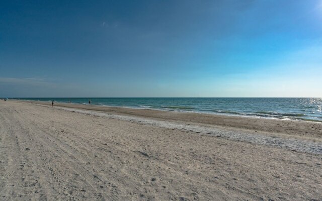 Reflections on the Gulf by Vtrips