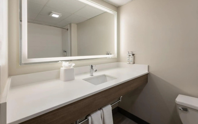 Holiday Inn Express & Suites Meriden by IHG