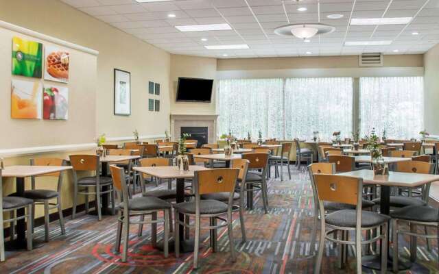 Quality Inn & Suites Vestal Binghamton near University