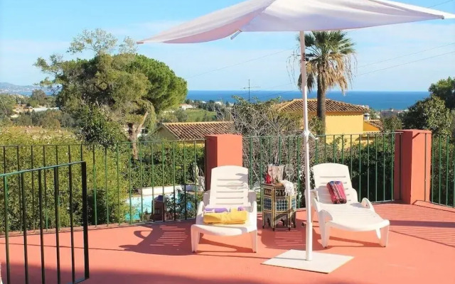 Romantic Puerto Banus Villa, Sea Mountain Views