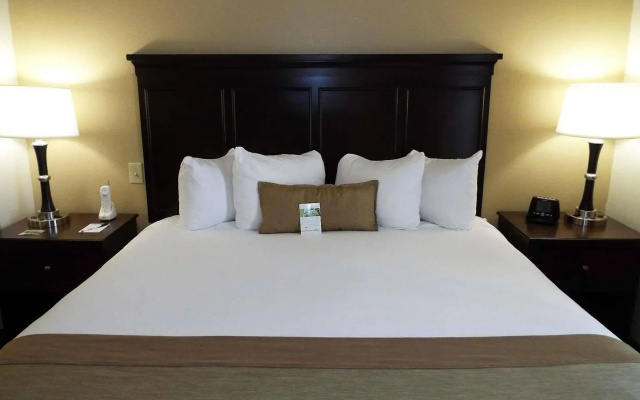 Spark by Hilton Greensboro