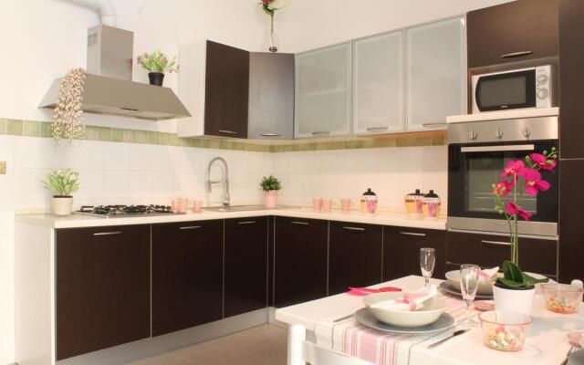 La Piazzetta Nel Vicolo