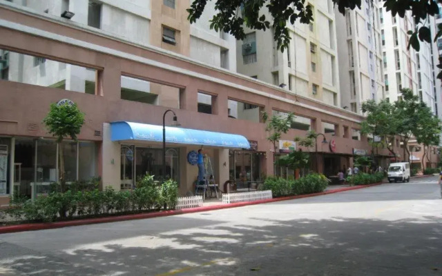 California Garden Square Condo