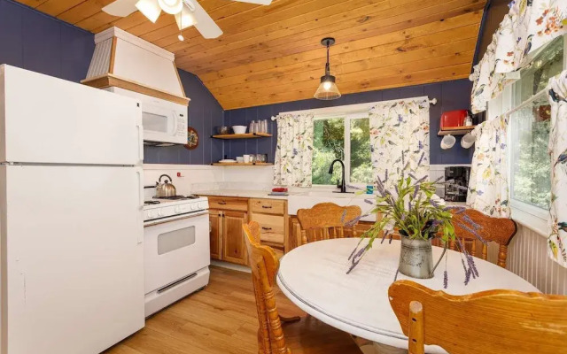 Arrowhead Pine Rose Cabins