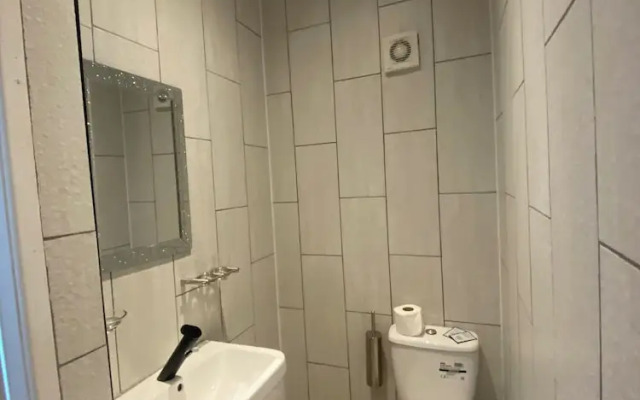 Alexander Hotel