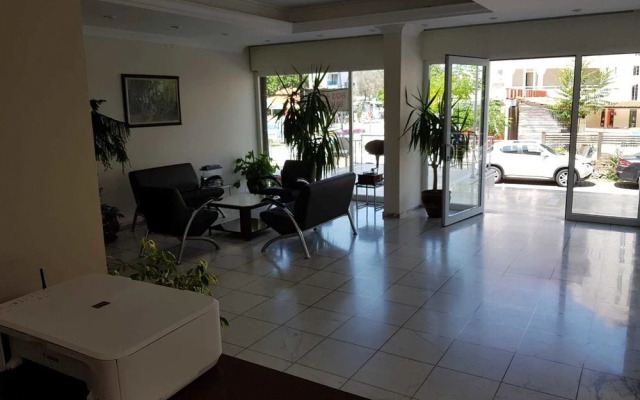 Uysal Apart