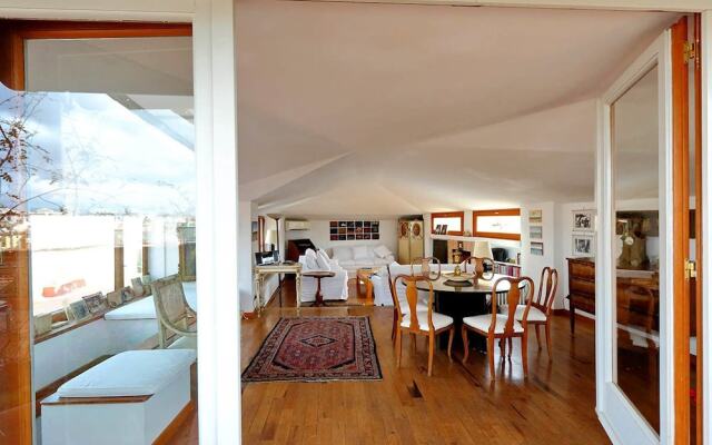 Campo de Fiori Large Penthouse