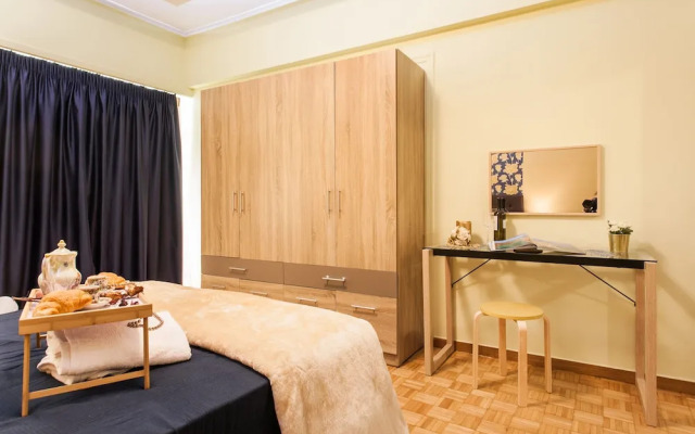 Big Central Metro Station Apartment 2
