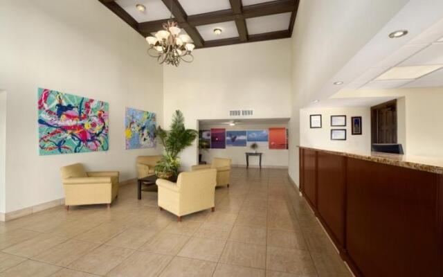 Travelodge Clearwater Central