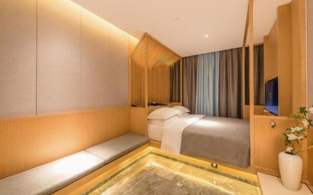 Cozy Home Rooftop Scenic Hotel (Guilin Two Rivers And Four Lakes Elephant Trunk Hill)