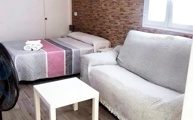 Estudio con Terraza y aire acondicionado
