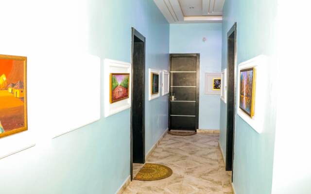 Blue Line Apartments