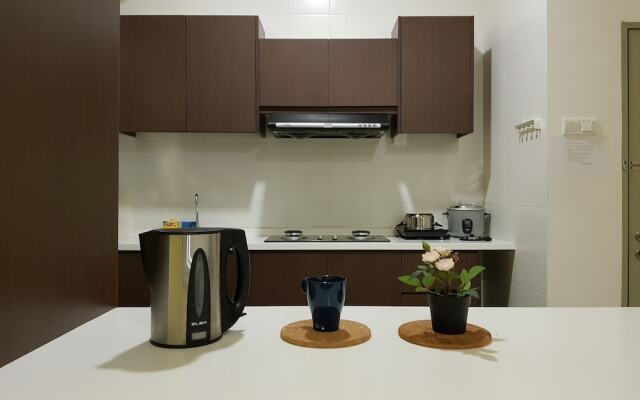 Play Residence at Golden Hills