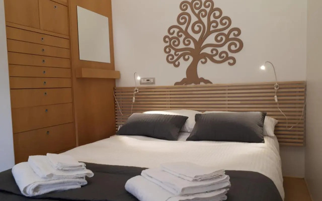 4AC Apartment