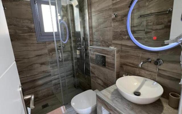 Provenzo Suite Levantis