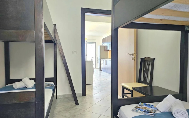 Two Bedroom Apartment With Sea View-061