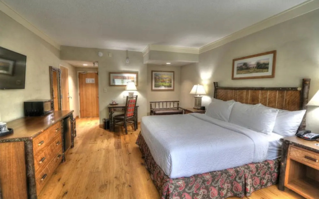 Lodge at Five Oaks Pigeon Forge - Sevierville