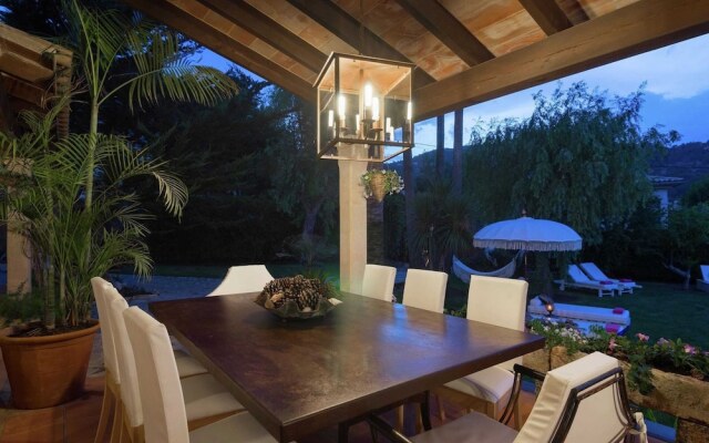 Rustic House in Mancor With Pool