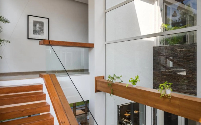 Seis Villa-Splendid 4 bhk villa with private pool