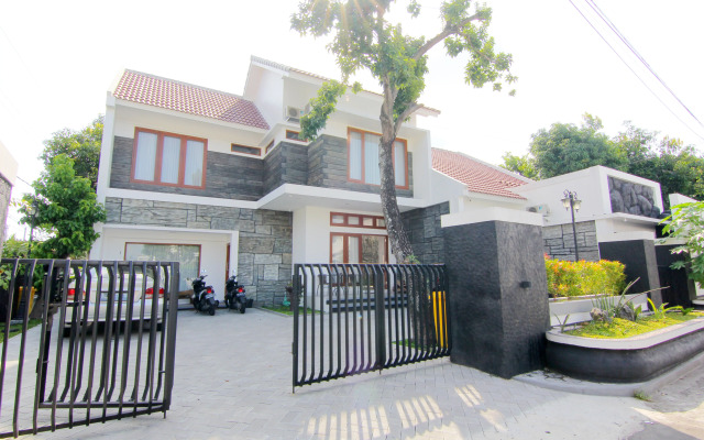 Silas Garden