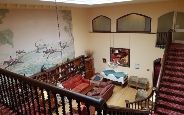 Tyrrells Ford Country Inn  Hotel