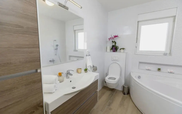 Luxury Villa Petra near Split
