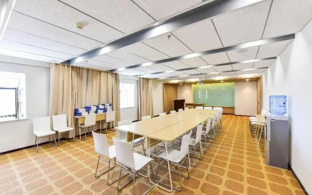 Hanting Hotel (Xining Fengqing Road Conven&Exhibi