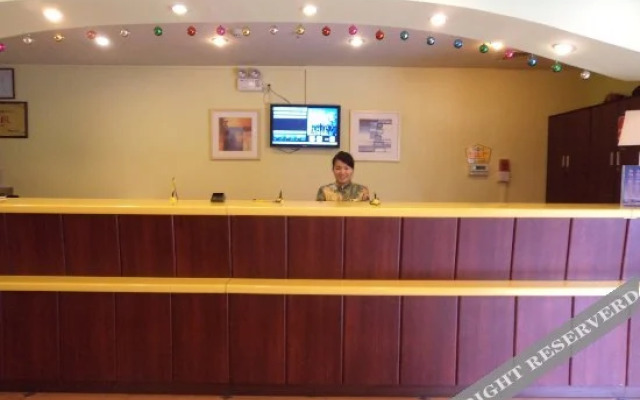 Home Inn Pebble Hotel (Liuzhou Five Star Pedestrian Street Diwang New World)