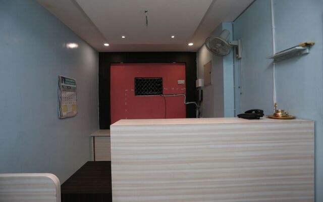 OYO 27016 Hotel Sai Siddhi