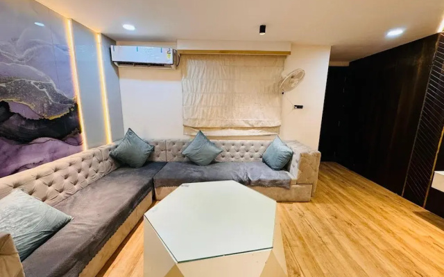 Home Escape Elite 1BHK Penthouse