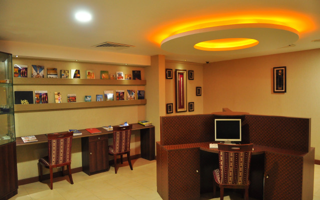 Al Bahjah Hotel