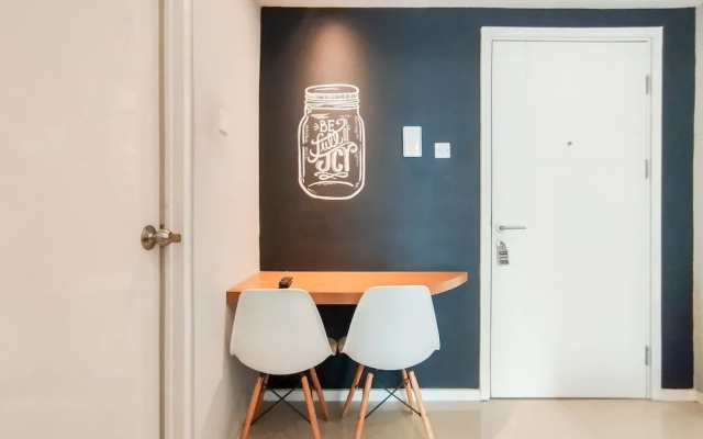 Stylish 1Br Apartment Parahyangan Residence