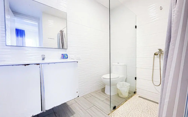 Studio Apart Hotel Rooftop Pool Beach