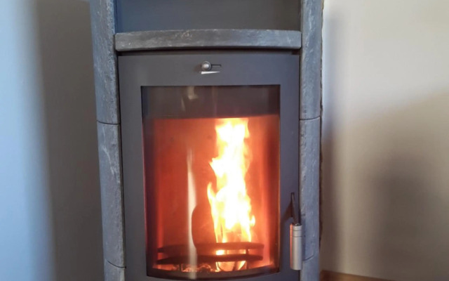 Orange Sun Apartment